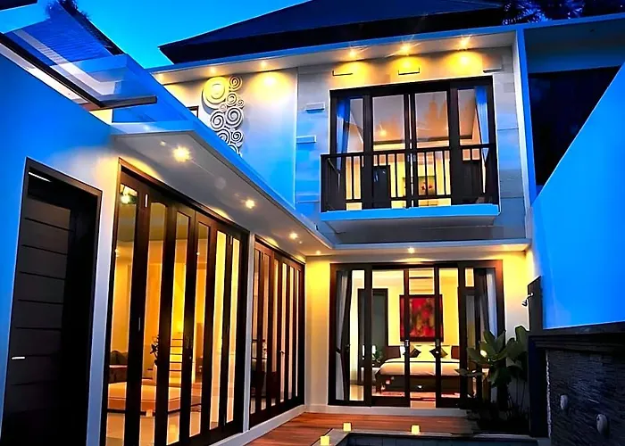 Villa Kakul & *